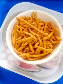 તીખા ગાઠીયા (Tikha Gathiya Recipe In Gujarati) રેસીપી મુખ્ય ફોટો