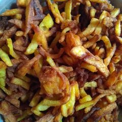 A picture of Crispy crunchy potatoes.