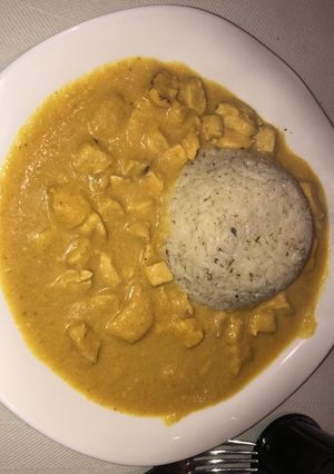 Una foto de Pollo al curry