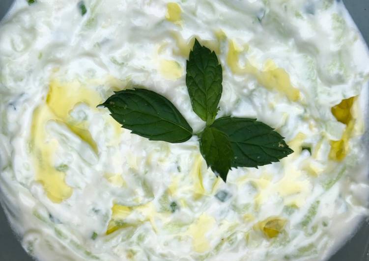 Steps to Make Speedy Tzatziki