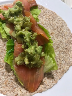 Una foto de Wrap de salmón ahumado