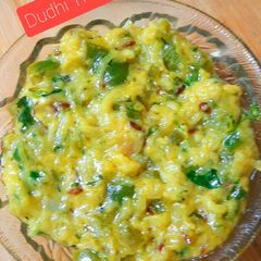 A picture of Lauki Thecha.