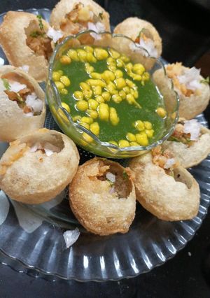 A picture of Pani puri ka pani.