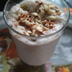 A picture of Ice Cream milk shake.