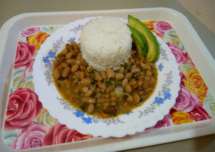Steps to Make Super Quick Homemade #Jikonichallenge Rice with beans stew