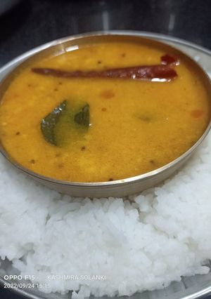 મગની ખાટી દાળ (Moong Khati Dal Recipe In Gujarati) રેસીપી મુખ્ય ફોટો