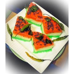 A picture of 🇮🇳 Tri-Colour: Khaman Dhokla.