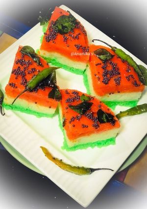 A picture of 🇮🇳 Tri-Colour: Khaman Dhokla.