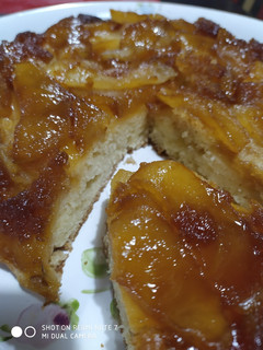 Una foto de Torta invertida de manzana