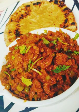 सोया मटर कीमा (Soya Matar keema recipe in hindi) रेसिपी मुख्य फोटो