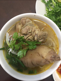 Hình của món Bún giò heo.