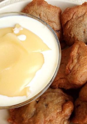 A picture of Akamu with akara.