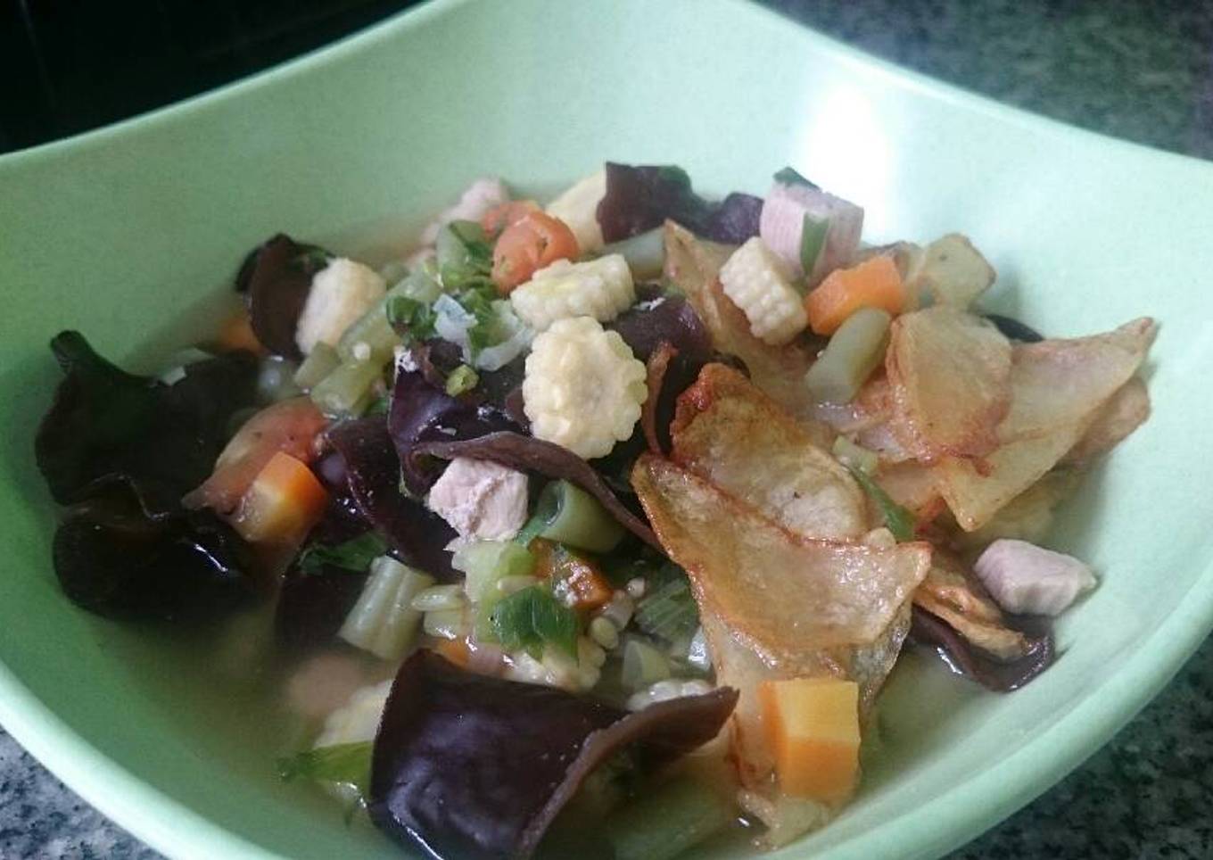 Sop Ayam Kentang Goreng