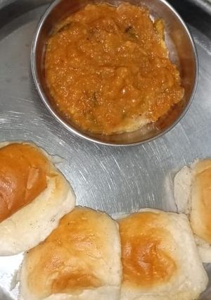 A picture of Pav Bhaji.