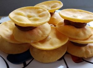 Una foto de Alfajores de manjar