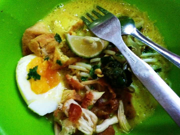 Bagaimana Membuat Soto ayam yang Bisa Manjain Lidah