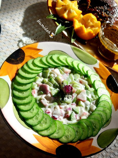 عکسی از دستور سالاد خیار و ترب قرمز🥗