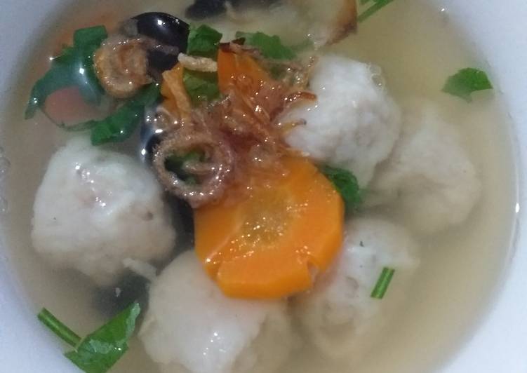 Cara mudah mengolah Sup bakso ikan tengiri ulala yang Bikin Ngiler