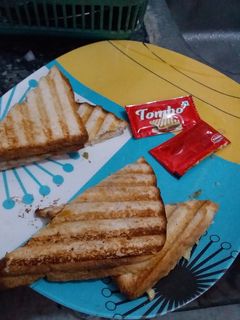 ग्रिल सैंडविच (grill sandwich recipe in Hindi) रेसिपी मुख्य फोटो