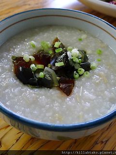 廣式皮蛋粥 的食譜成品照片