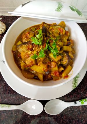 बैंगन पुदीना मसाला (Baingan Pudina masala recipe in Hindi) रेसिपी मुख्य फोटो