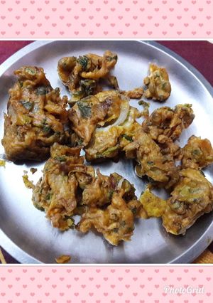 A picture of Onion Palak Pakora.