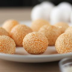 A picture of Sesame ball with salted egg custard.