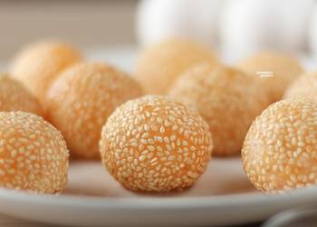 How to Cook Appetizing Sesame ball with salted egg custard