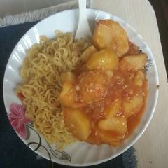 A picture of Stewed Irish potatoes with indomie.
