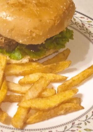 A picture of Zinger burger.