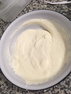 Una foto de Crema chantilli para rellenar tortas de cumpleaños