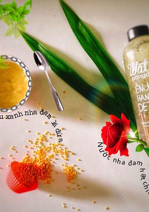 Hình của món Chè đậu xanh nha đam lá dứa.