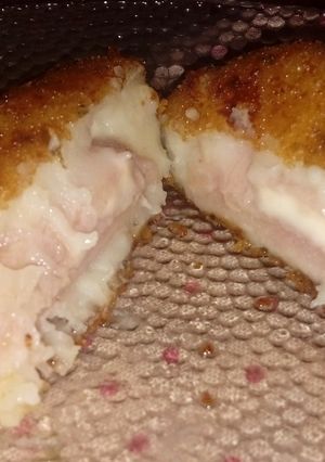 Una foto de Bombas de papa rellenas con Jamón y queso