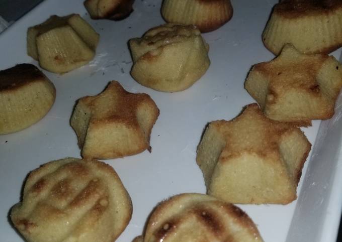 Recipe of Ultimate Soft vanilla cup cakes