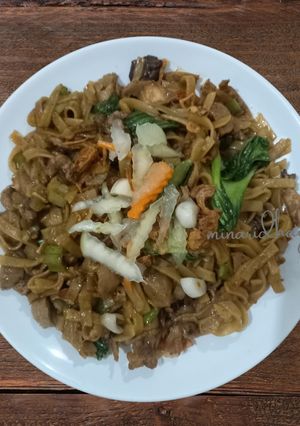 Foto resep Kwetiau Goreng Ayam Bakso ala Solaria