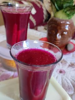 गाजर चुकंदर कांजी(gajar chukander kanji nrecipe in hindi) रेसिपी मुख्य फोटो