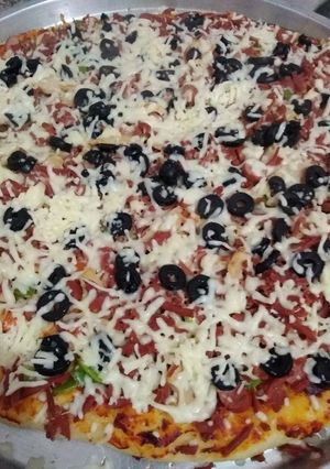 صورة لوصفة بيتزا بيتية لذيذة وسريعة 🍕