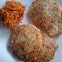 A picture of Fried rice omelette.