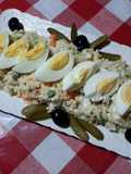 Salade d'Orzo aux légumes, thon et œufs 🍴
