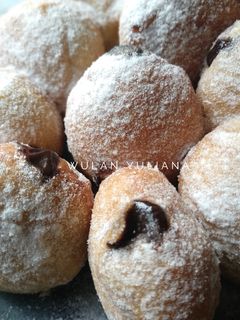 Foto resep Donat Pisang (Bomboloni) Cokelat Enak