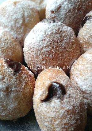 Foto resep Donat Pisang (Bomboloni) Cokelat Enak