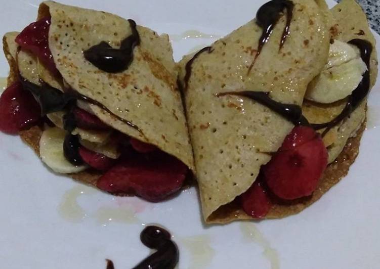 Crepê de avena con fruta