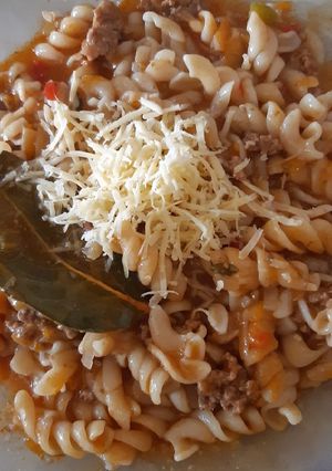 Una foto de Guiso de fideos tirabuzón