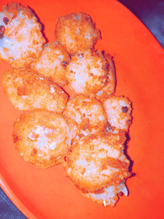 A picture of How to make rice ball.