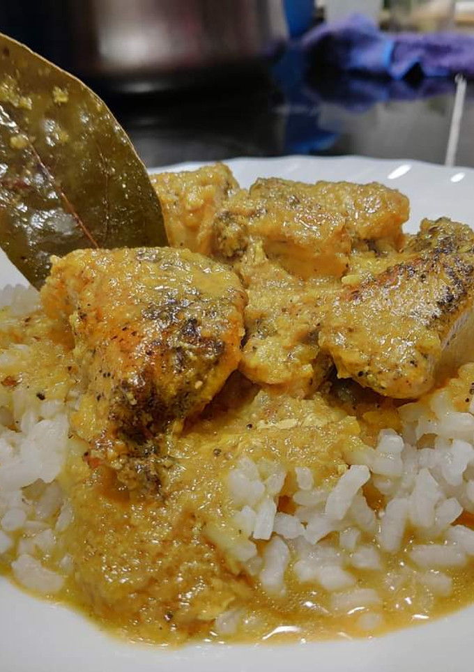 Una foto de Pavo con Salsa de Almendras
