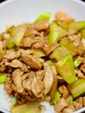 ไก่ผัดซอสน้ำมันหอย