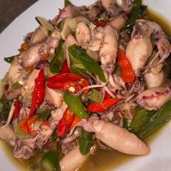 รูปของ Tumis cumi asin pedas wenak