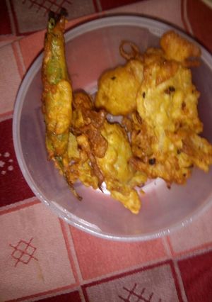 A picture of Veg pakora.