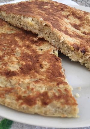 Una foto de Panqueque de avena y banana