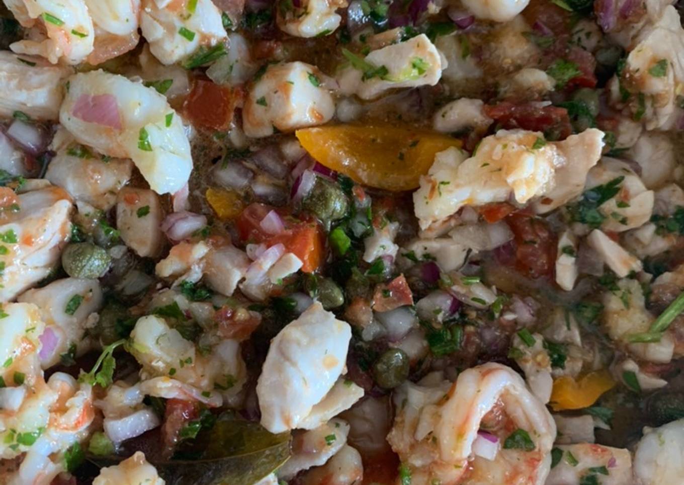 Ceviche de camarón y esmedregal